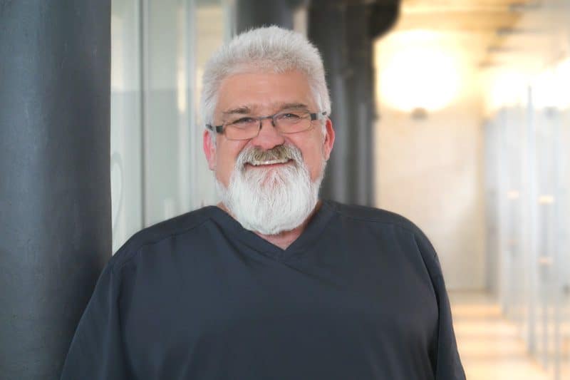 Zahnarzt Klaus Jülichmann, CMD- und Umweltzahnmedizin bei topDentis Cologne