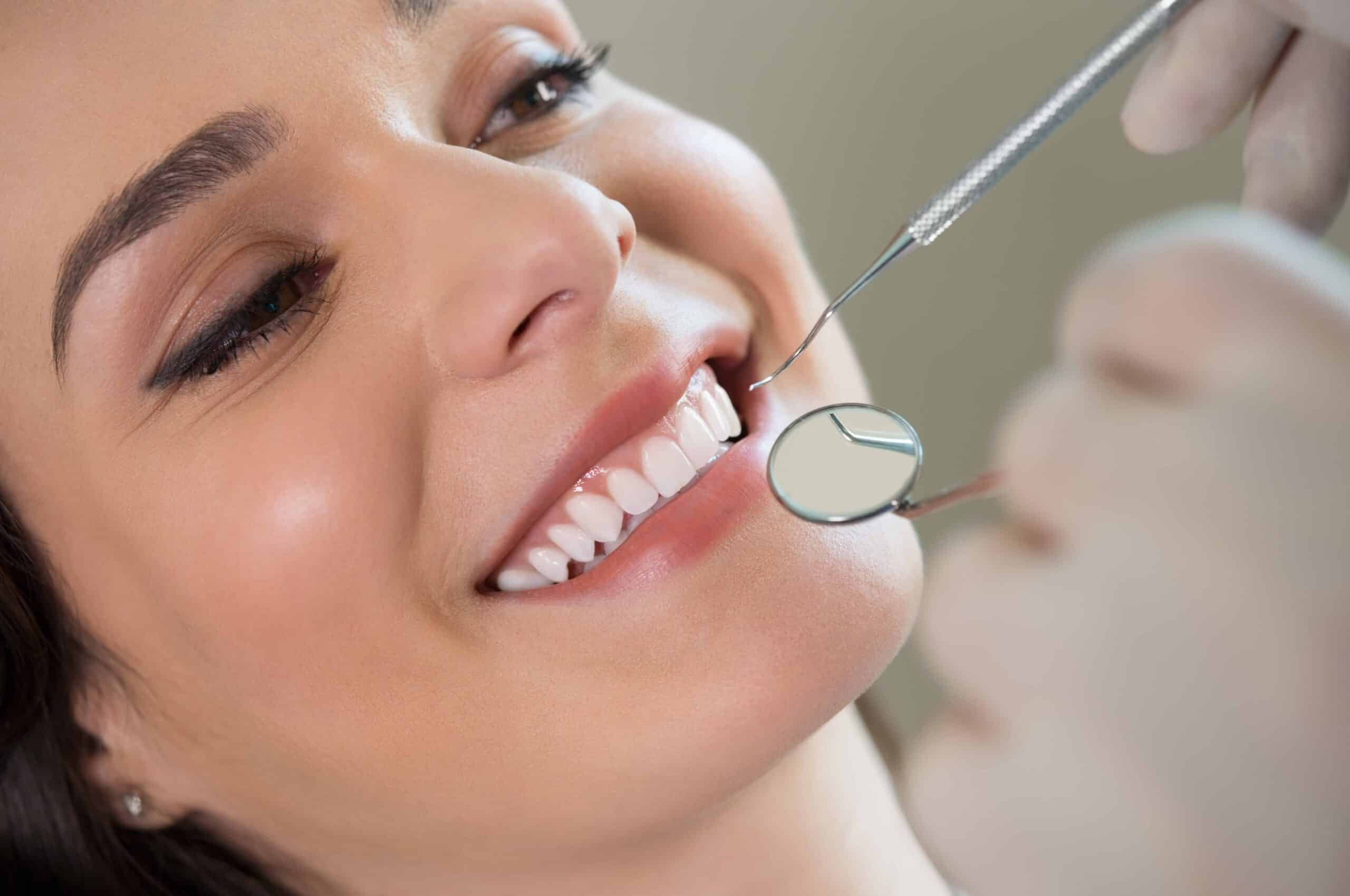 Zahnprophylaxe bei topDentis Cologne